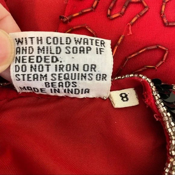 AJ Bari Vintage red silk beaded dress - Picture 10 of 10